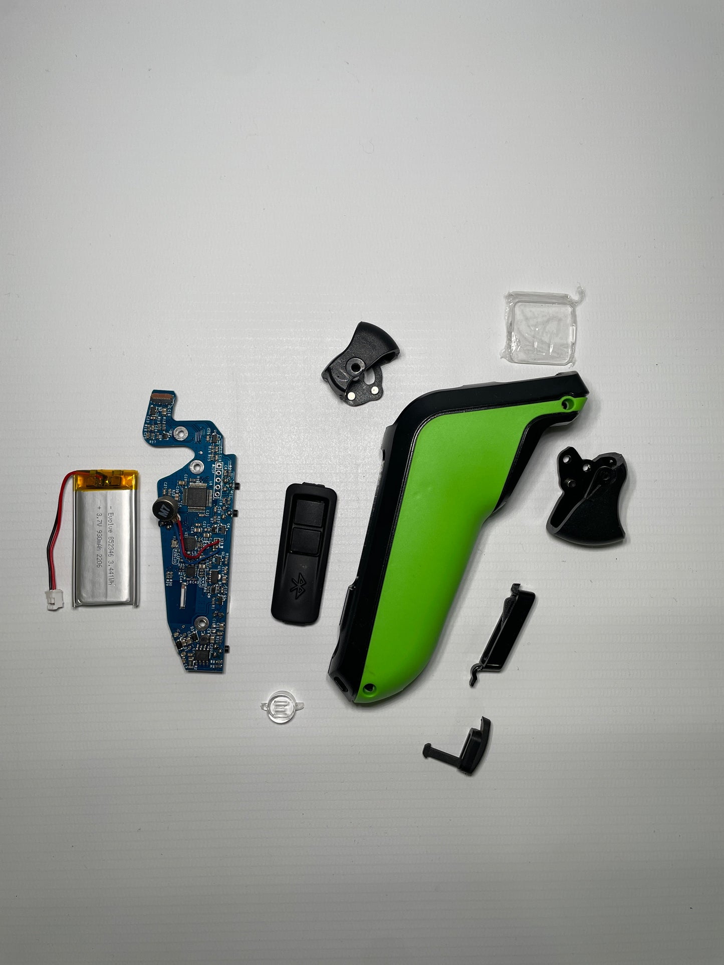 Pack control remoto R2 y R2B - Skate eléctrico - Evolve Skateboards EspañaMecánicoEvolve Skateboards EspañaEvolve Skateboards EspañaPack control remoto R2 y R2B - Skate eléctricoR2 Verde