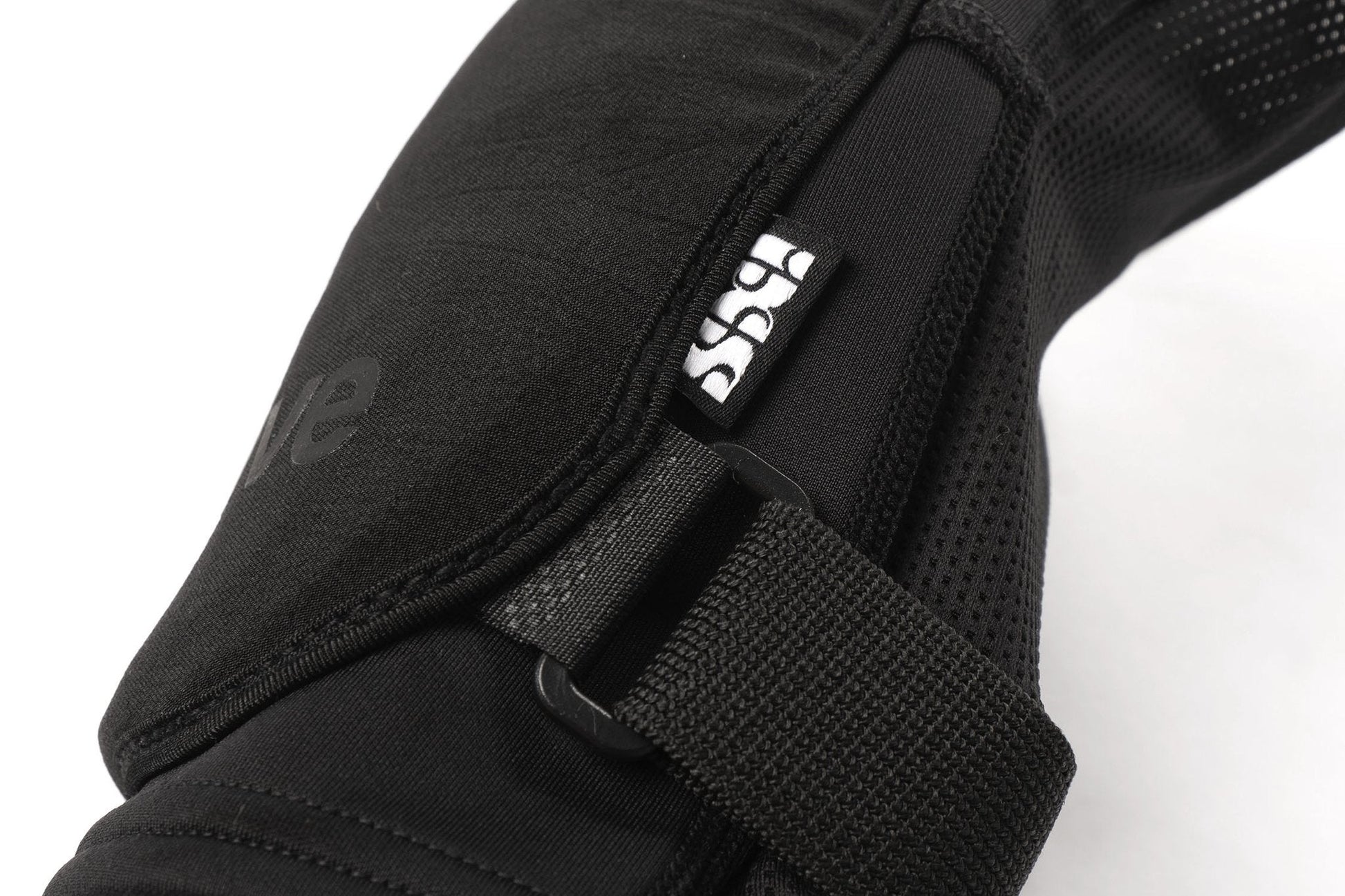 Rodilleras Evolve iXS Flow Evo - Evolve Skateboards EspañaProtecciónEvolve Skateboards EspañaEvolve Skateboards EspañaACIXSKNBLMD - 1Rodilleras Evolve iXS Flow EvoTALLA M